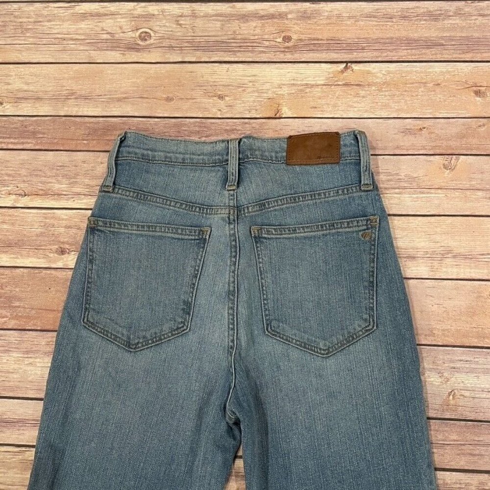 Madewell Classic Straight Jeans M3004 Distressed Medium Wash - Picture 5 of 9